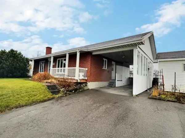 Bungalow-Semi-detached for sale (Saguenay/Lac-Saint-Jean) #RA441