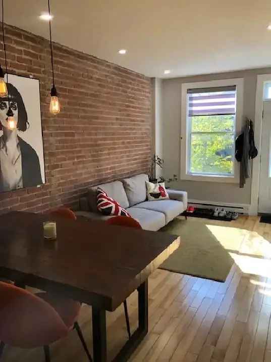 Fully Furnished Condo in the Heart of Rosemont