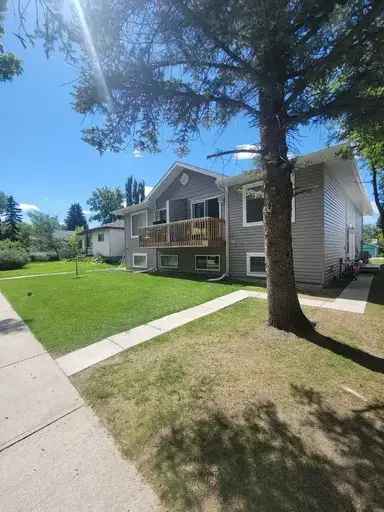 Rent Spacious 2 Bedroom Townhouse in Camrose with Separate Entrance