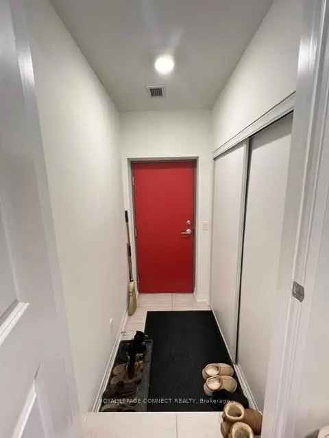 Rent 1 Bedroom Den Lower Level Townhouse in Pickering with Modern Finishes