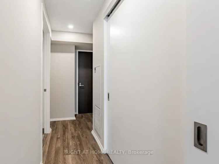 Condo For Sale in Toronto, Ontario