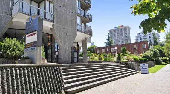 1 room apartment of 46 m² in Vancouver