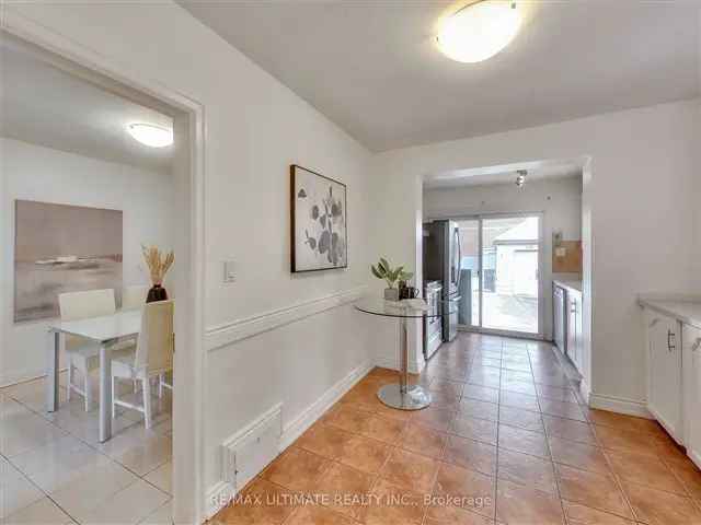 3-Bedroom Semi-Detached Home in Silverthorn Family Neighbourhood