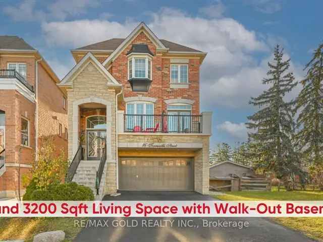 4 2 Bedroom Home 3200 Sqft Walkout Basement