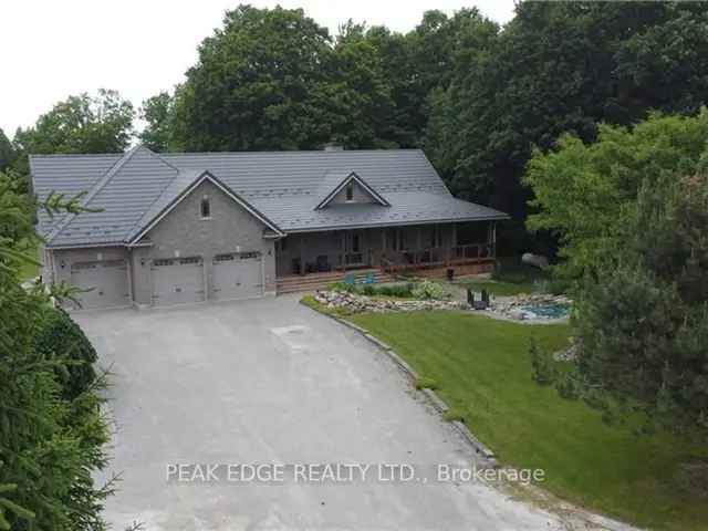 Private Bungalow with Ravine Views and Unique Features