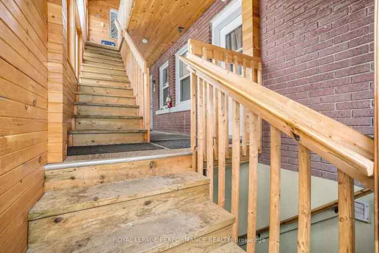 5-Unit Building High Rental Income Potential Ottawa