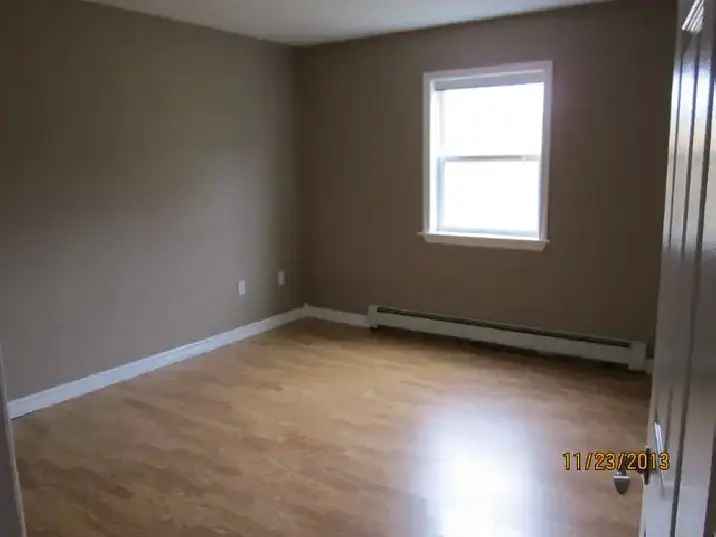 Apartment/condo for rent 2 bedroom 49 burns avenue