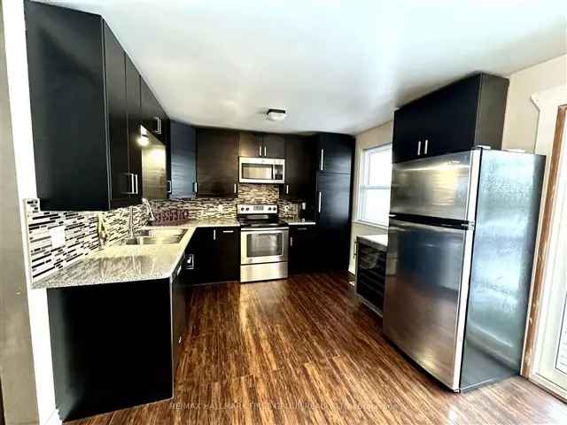 House For Sale in Whitby, Ontario