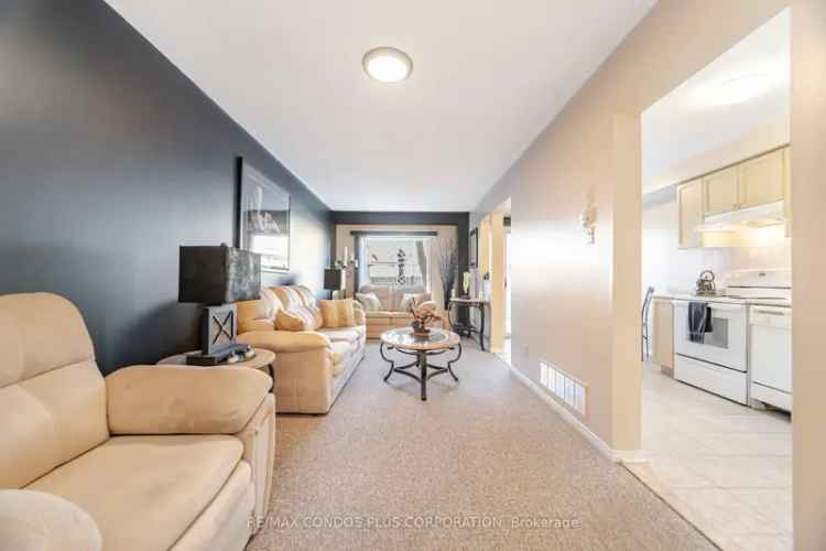 Buy Townhome in Churchill Meadows Erin Mills with Modern Features