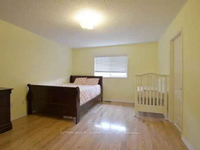 Spacious Churchill Meadows Semi-Detached Home - Finished Basement