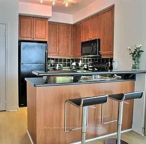 Condo For Sale in Mississauga, Ontario