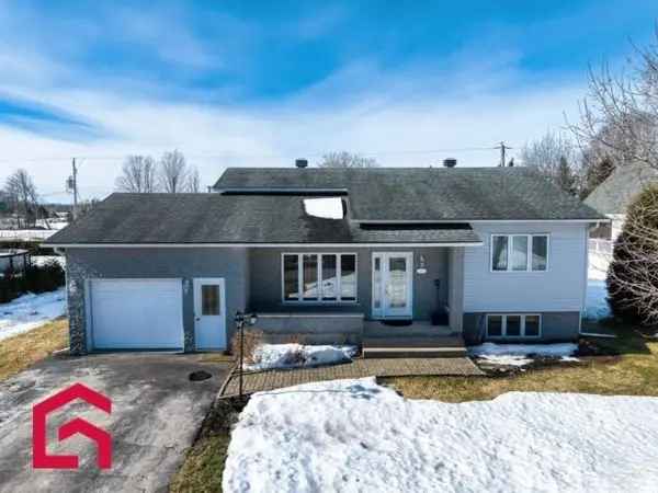 Split Level Home for Sale 3 Beds Heated Garage Montérégie