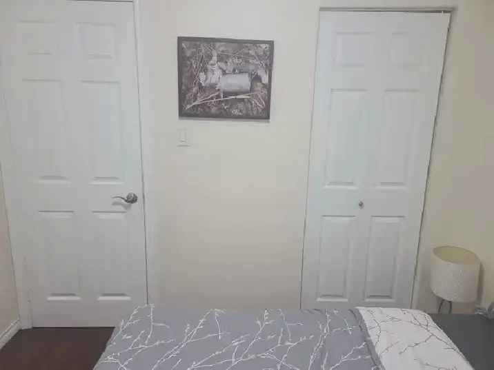 Room for rent - 73 Chapman Avenue -$800 All-inclusive