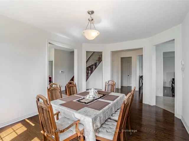 House For Sale in New Tecumseth, Ontario