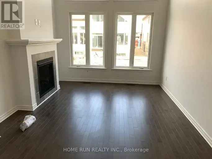 658 CAPRICORN CIRCLE Townhouse in Ottawa