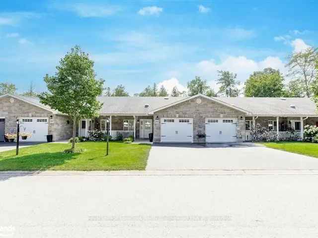 Townhouse For Sale in Wasaga Beach, Ontario