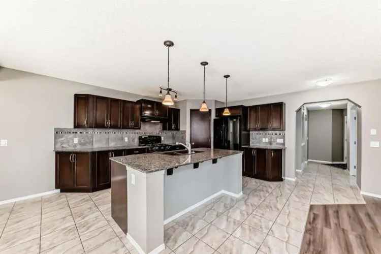 5 Bedroom Family Home 3 Levels Updated Kitchen Granite Countertops