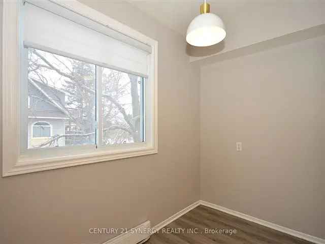 Townhouse For Sale in 1018, Tanguay Court, Ottawa, Ontario