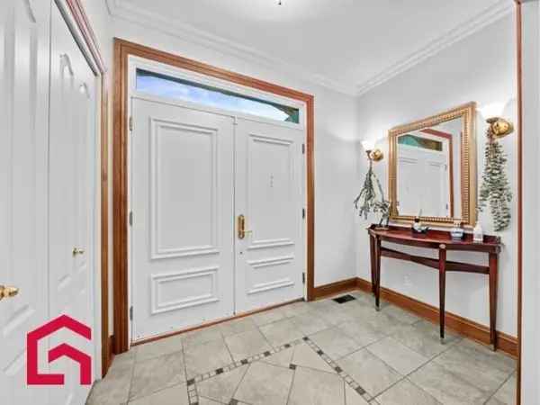 6 Bedroom House for Sale in Boucherville