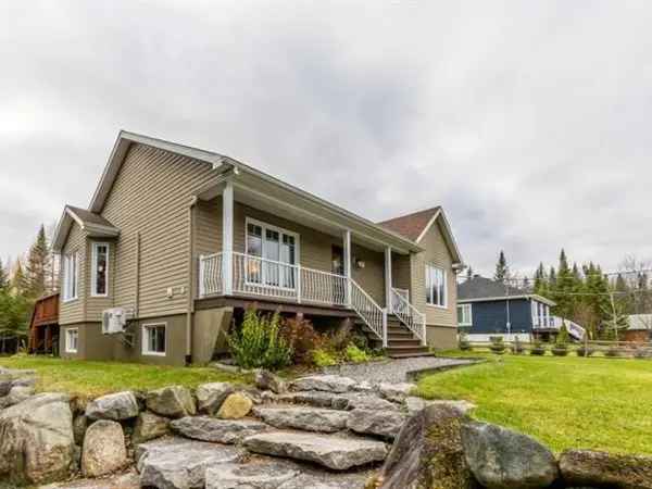 5 Bedroom Bungalow for Sale Portneuf Family Neighborhood