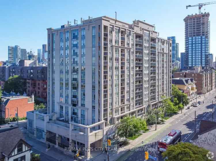 Buy 1 Bedroom Den Condo in Cabbagetown with Luxury Amenities