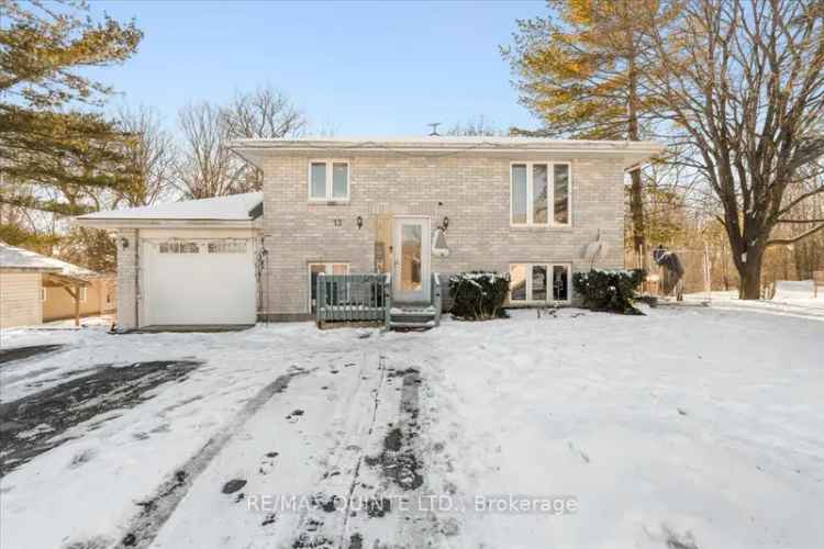 House For Sale in 13, Colborne Street, Centre Hastings, Ontario