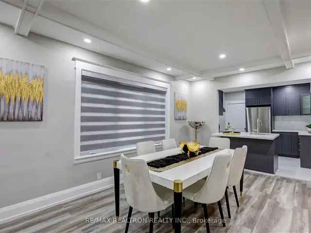 Upper Beaches Detached Home Modern Renovated Near Schools