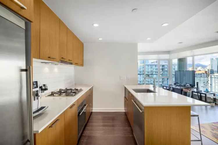 Yaletown Luxury Condo 1 Bed + Den The Mark City Mountain Views