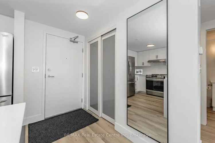 Luxury Guelph Condo South End Fully Renovated Turnkey