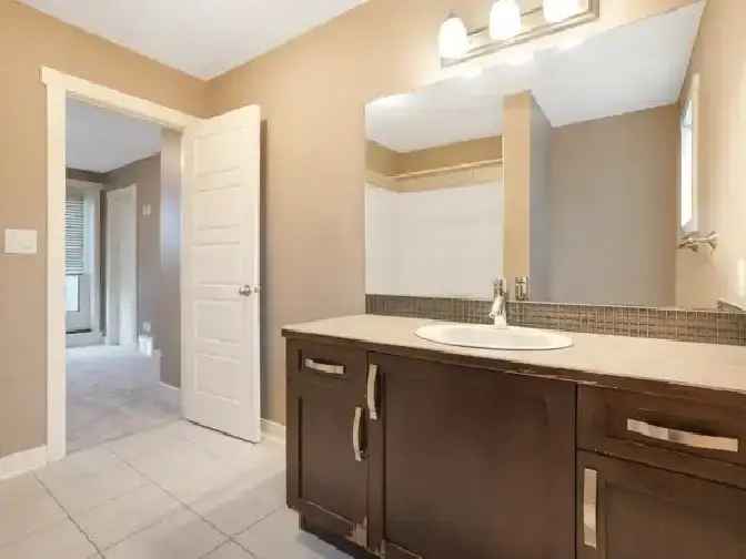 2 Bed 2 Bath Townhouse for Rent in Leduc AB