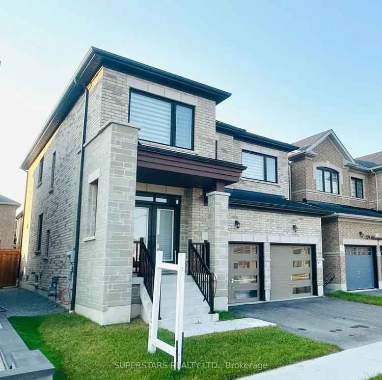 House For Sale in Whitby, Ontario