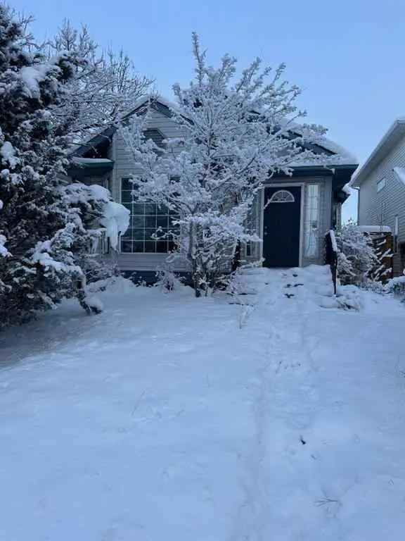 House For Rent in 348, Harvest Rose Circle NE, Calgary, Alberta