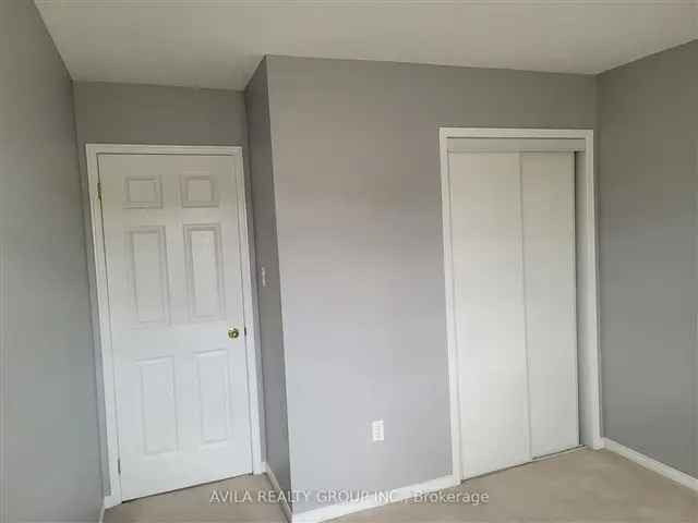 Cambridge 3-Bedroom Townhouse Modern Kitchen Finished Basement