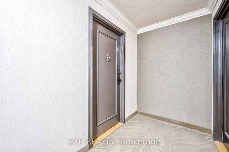 Condo For Sale in Markham, Ontario