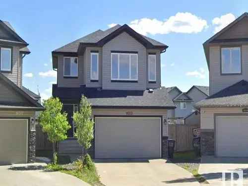 Fully Finished 2-Storey Home with Over 3200 Sq Ft