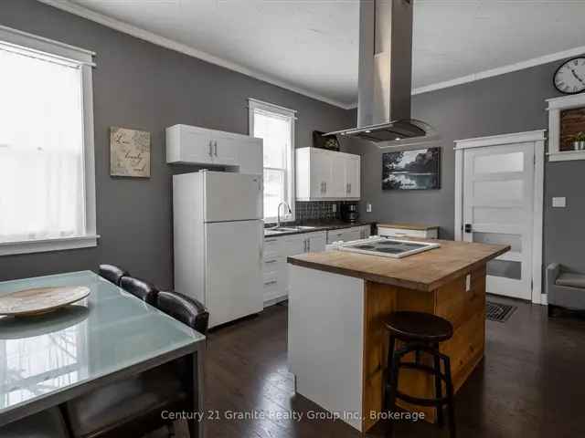 House For Sale in 25, Newcastle Street, Minden Hills, Ontario