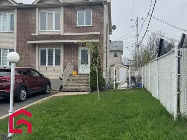 4 Bedroom 2 5 Bath Family Home Montérégie RI204