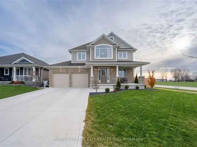 Modern Doug Terry Home: Open Concept, 3 Beds, Bonus Room, Large Backyard