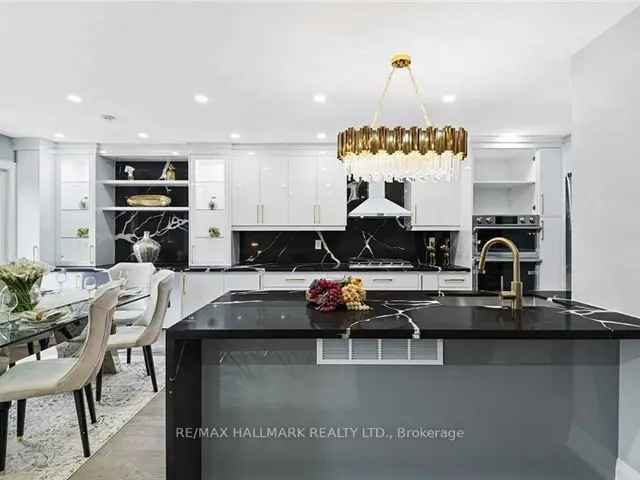 Luxury 3-Bedroom Home in Richmond Hill