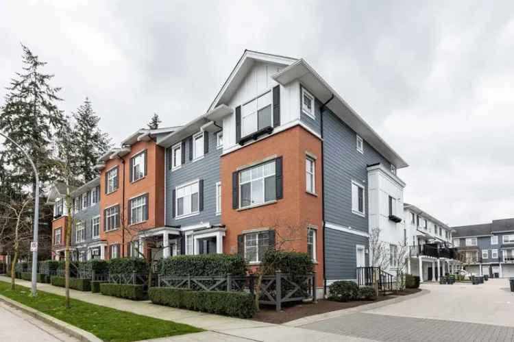 House For Sale in Surrey, British Columbia