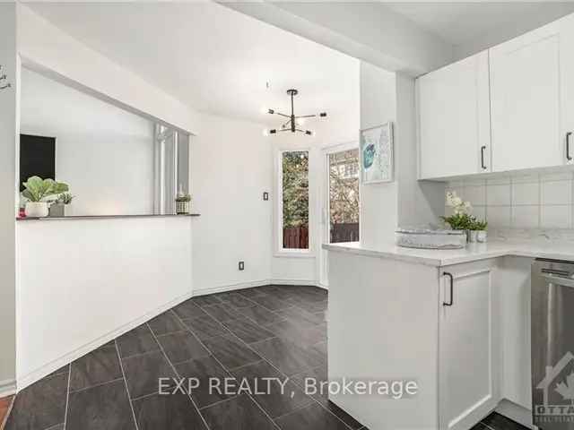 Beautiful 4 Bed Home in Bridlewood with New Kitchen and Recent Upgrades