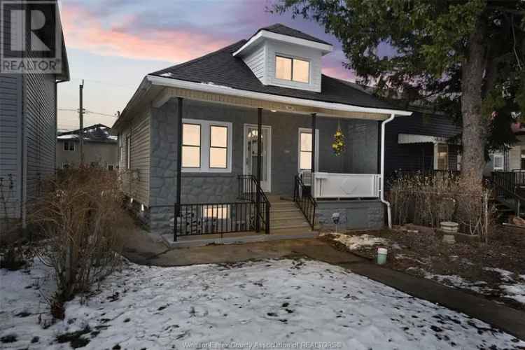 House For Sale in Windsor, Ontario