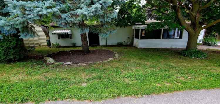 House For Sale in Hamilton, Ontario