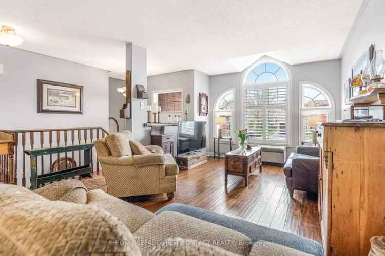 House For Sale in Barrie, Ontario