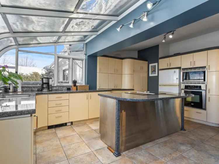 Bungalow for Sale in Montreal