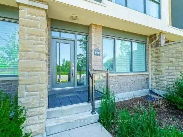 Rent Contemporary Townhome in Pinnacle Uptown with 3 Bedrooms and Library