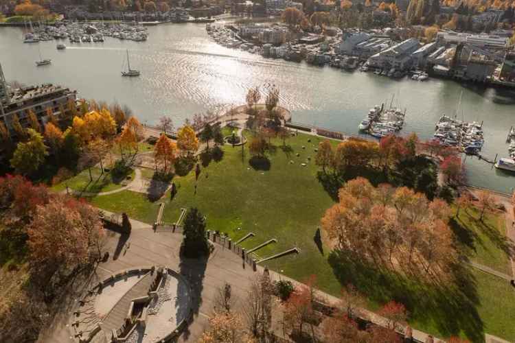 3006 583 BEACH Crescent in Vancouver: Yaletown Condo for sale in “Park West 2” (Vancouver West)  : MLS®# R2942890