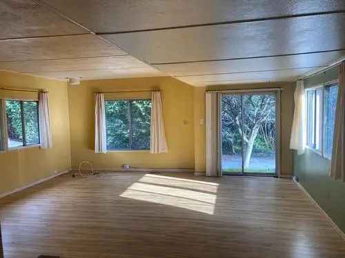 House For Sale In West Vancouver, British Columbia