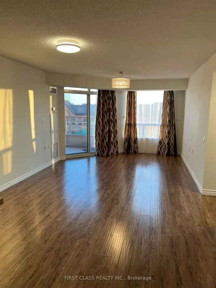 Condo For Rent in Richmond Hill, Ontario