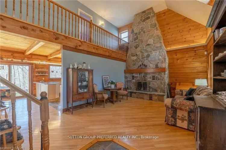 House For Sale in Dutton/Dunwich, Ontario